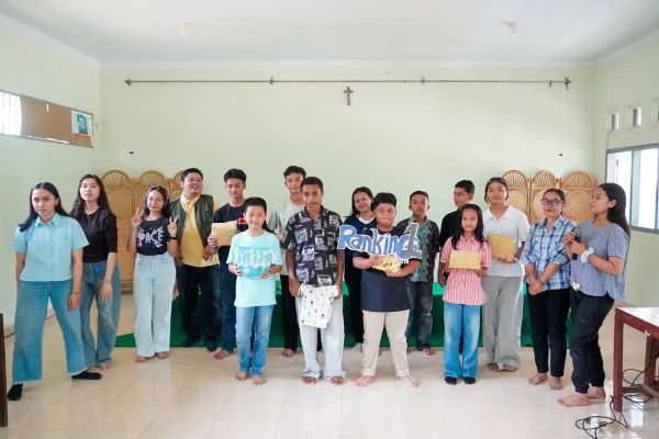 Cerdas cermat kitab suci remaja paroki Kelor