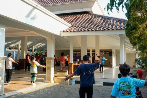 Relevansi senam shibashi bagi lansia dan umat umum