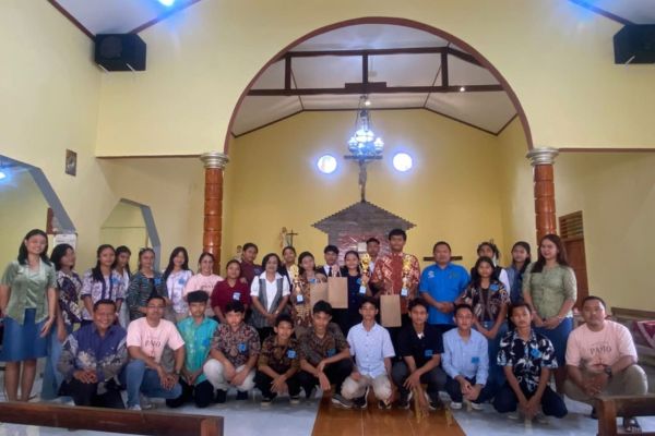 Remaja Paroki Kelor Nggegulang sabda nglestantunaken basa